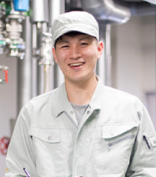 先輩社員インタビュー